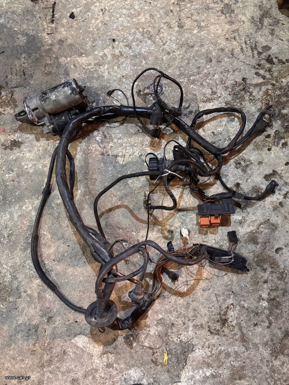 Πλεξούδα BMW E30 Μ20Β25 2500cc