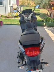 Gilera GP 800 2009-thumb-2