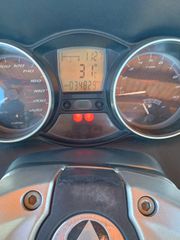 Gilera GP 800 2009-thumb-6