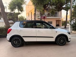 Skoda Fabia 2012 1.2 TDI MONTE CARLO-thumb-28