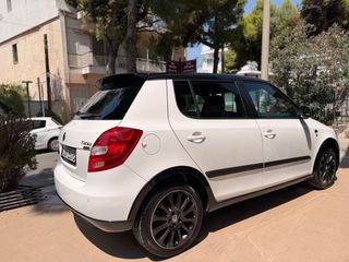 Skoda Fabia 2012 1.2 TDI MONTE CARLO-thumb-16