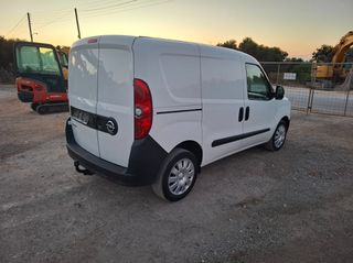 Opel Combo 2018-thumb-3