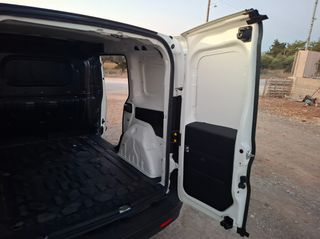 Opel Combo 2018-thumb-10