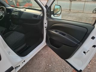 Opel Combo 2018-thumb-13