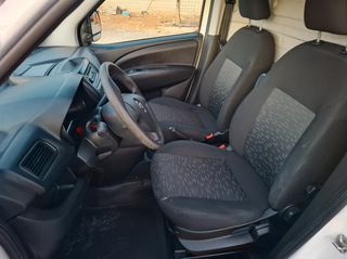 Opel Combo 2018-thumb-16