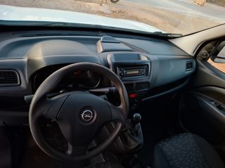 Opel Combo 2018-thumb-17
