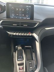 Peugeot 3008 2021-thumb-13