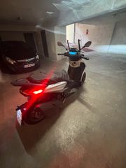 Piaggio Beverly 400 2021 s-thumb-4