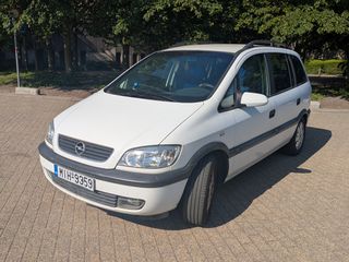 Opel Zafira 2000 1.8 16V