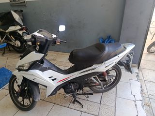 Daytona Velos 2022 125-thumb-2