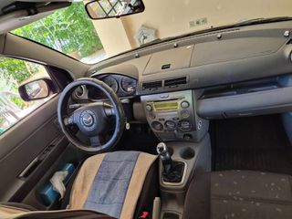 Mazda 2 2003 MAZDA 2-thumb-7