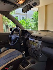 Mazda 2 2003 MAZDA 2-thumb-8