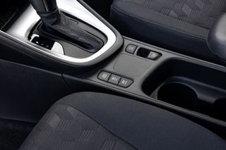 Toyota Yaris 2025 Active Plus// 8 ΧΡΟΝΙΑ ΕΡΓΟΣΤΑΣΙΑΚΗ ΕΓΓΥΗΣΗ-thumb-19