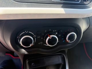 Renault Twingo 2019 1.0 Book Service-thumb-13