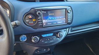Toyota Yaris 2018 HYBRID!!!-thumb-18
