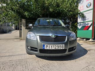Skoda Roomster 2008-thumb-1