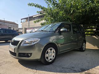 Skoda Roomster 2008-thumb-2
