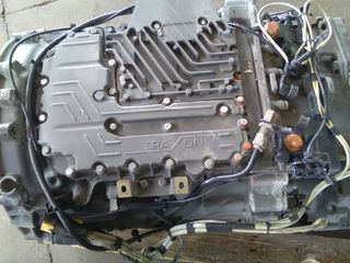 ZF TRAXON 12 TX 2211 TD-thumb-1