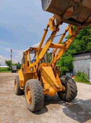 Loader With Tires Volvo 1990