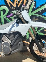Stark VARG 2025 Mx-thumb-1