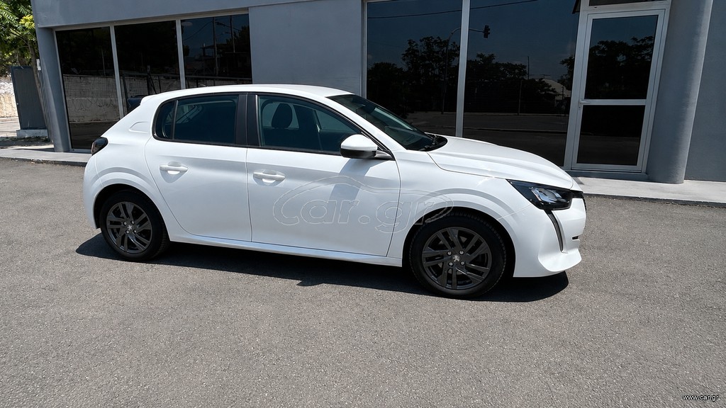 Peugeot 208 2022