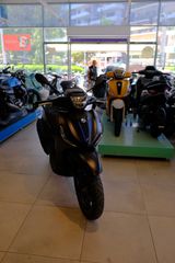 Piaggio Beverly 400 2025 BEVERLY 400 HPE S-thumb-1