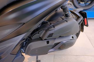 Piaggio Beverly 400 2025 BEVERLY 400 HPE S-thumb-14