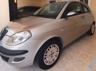 Lancia Ypsilon 2004