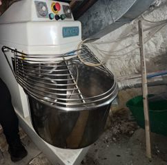 Επαγγελματικό Ζυμωτήριο (Mixer) Σπιράλ – Inox Κάδος – Άριστη Λειτουργία