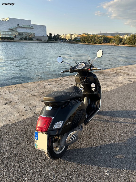 Vespa GTS 300 2018
