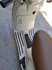 Vespa LX 150 2012-thumb-13