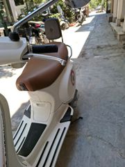 Vespa LX 150 2012-thumb-17