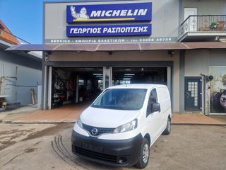 Nissan NV 200 2017