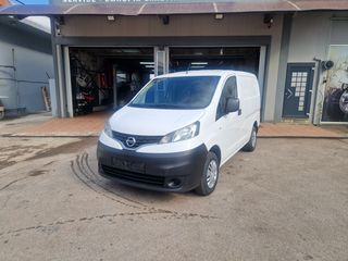 Nissan NV 200 2017-thumb-1