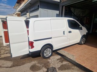 Nissan NV 200 2017-thumb-10