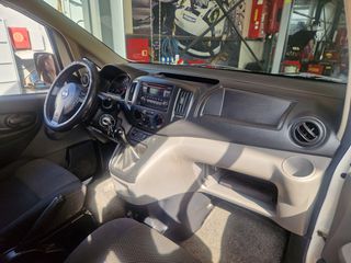 Nissan NV 200 2017-thumb-13