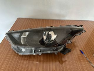 Φανάρι αριστερό Toyota Yaris 2020