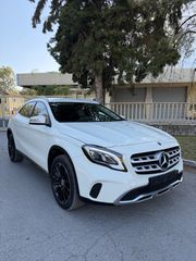 Mercedes-Benz GLA 180 2018 GLA 180D-thumb-5