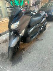 Yamaha XMAX 2015-thumb-1