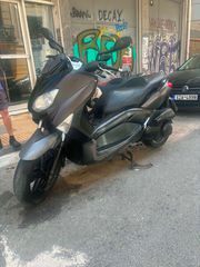 Yamaha XMAX 2015-thumb-3