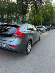 Volvo V40 2016 D2-thumb-3
