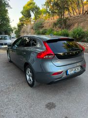 Volvo V40 2016 D2-thumb-4