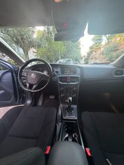 Volvo V40 2016 D2-thumb-8