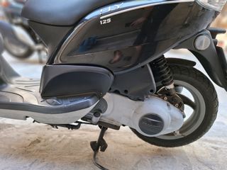 Piaggio Fly 125 2008-thumb-8