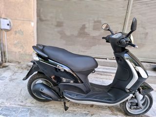 Piaggio Fly 125 2008-thumb-10
