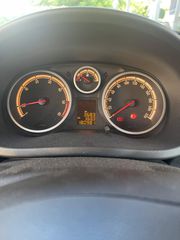 Opel Corsa 2013-thumb-5