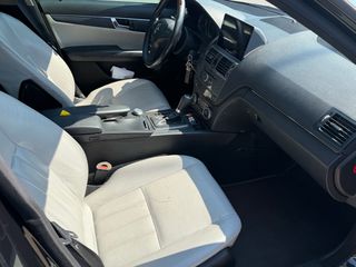Mercedes-Benz C 200 2009 Automatic-thumb-2