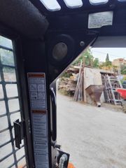 Εκσκαφάκι (διαβολάκι) Gehl 2019 RT105-thumb-11