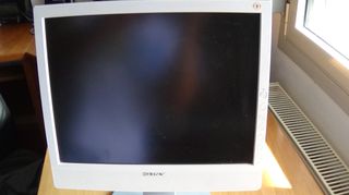 Οθόνη Sony SDM-X53 17" TFT LCD σαν καινούργιο με ενσωματωμένα ηχεία