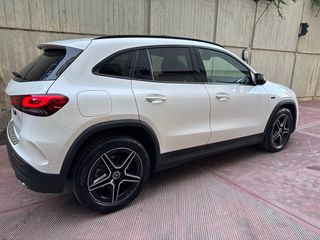 Mercedes-Benz GLA 250 2021 E -AMG -PANO -MULTIBEAM -ΗΛΕΚΤΡΙΚΑ ΚΑΘΙΣΜΑΤΑ-thumb-23